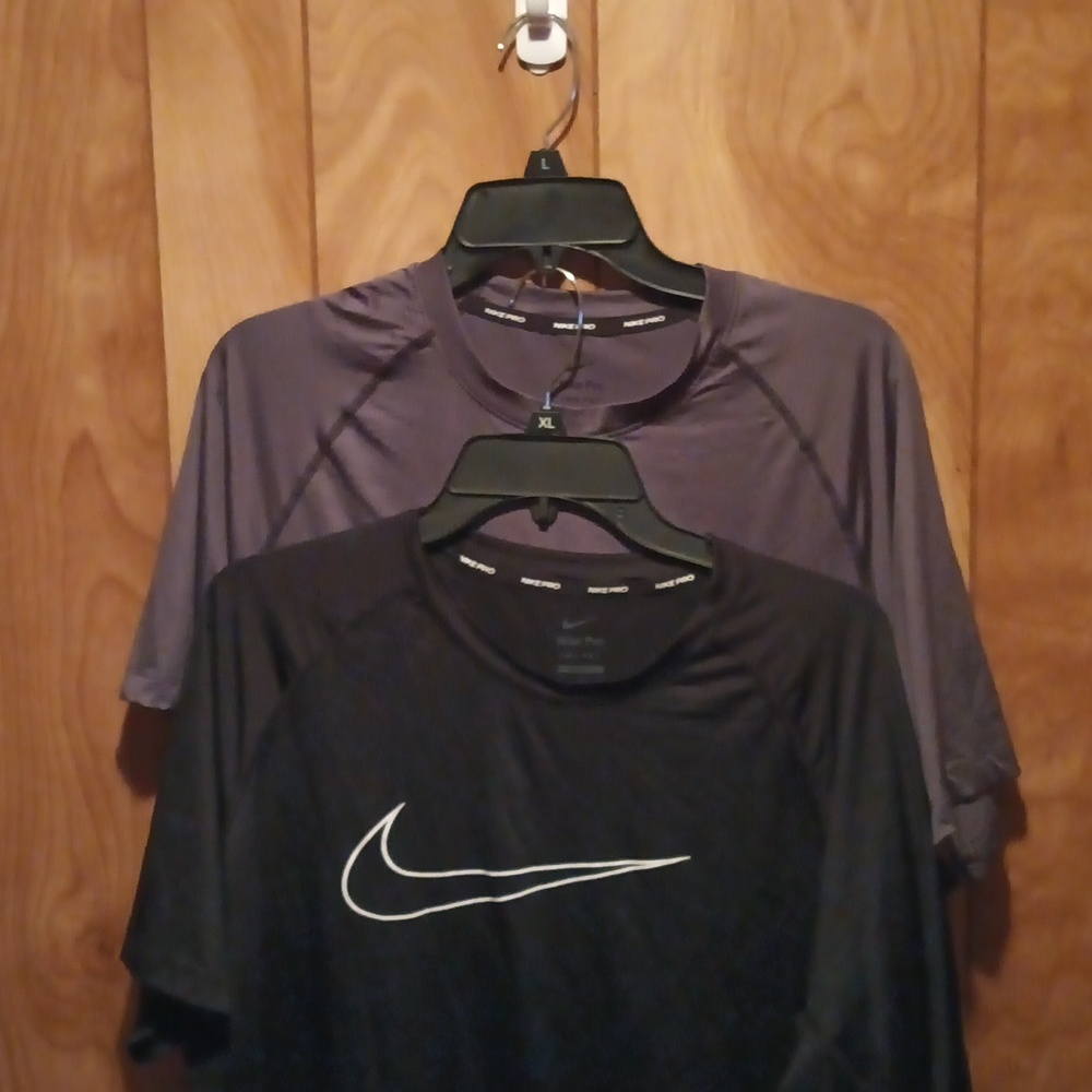 Nike shirts - Picture 7 of 7
